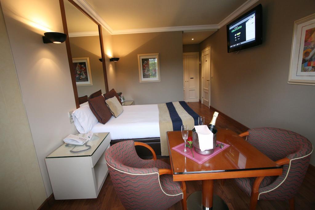 Motel Aeropuerto Vigo Pokoj fotografie
