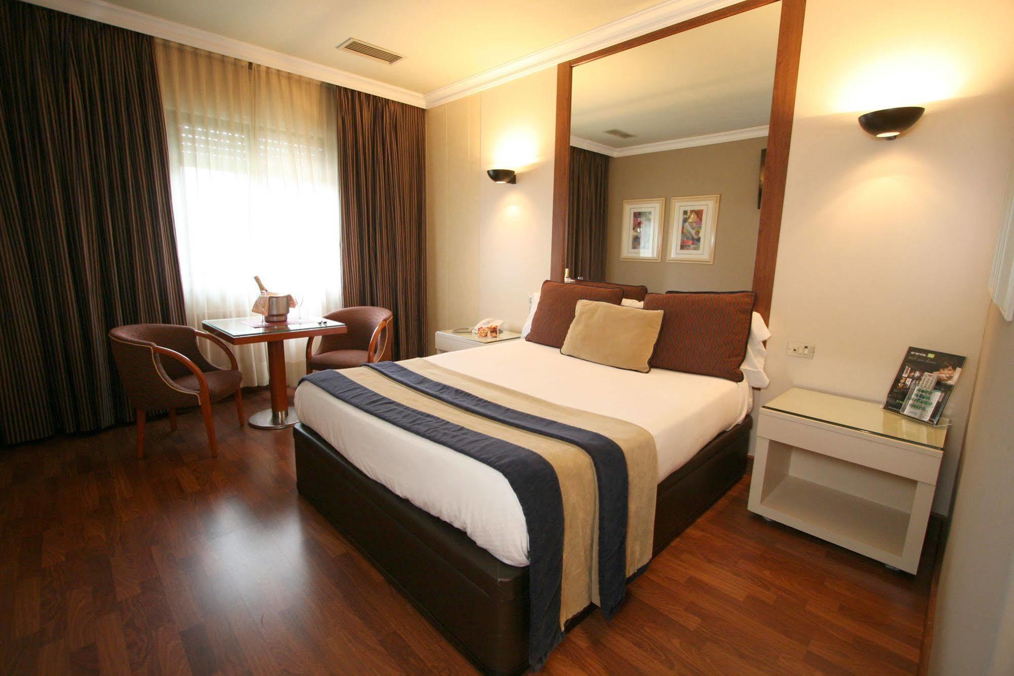 Motel Aeropuerto Vigo Exteriér fotografie